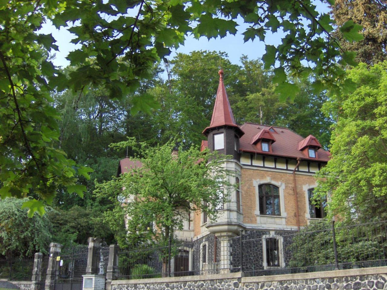 Romantic Chateau Krasna Lipa Exterior foto